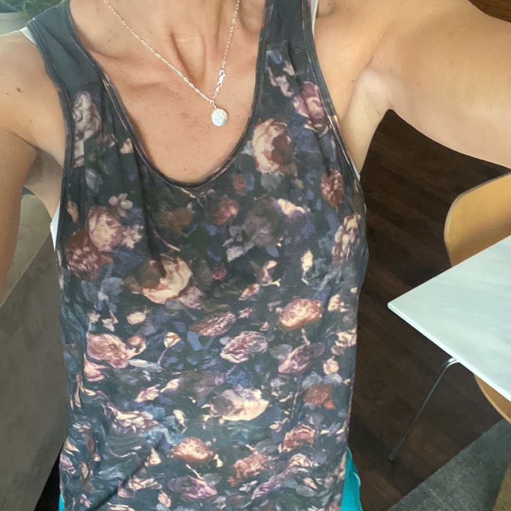 Lululemon floral tank